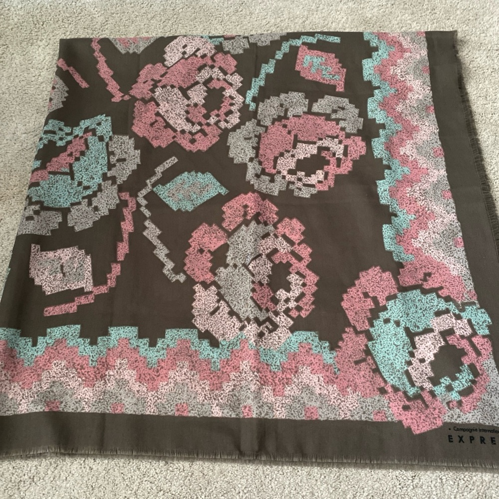 Express Multicolor Graphic Scarf‎